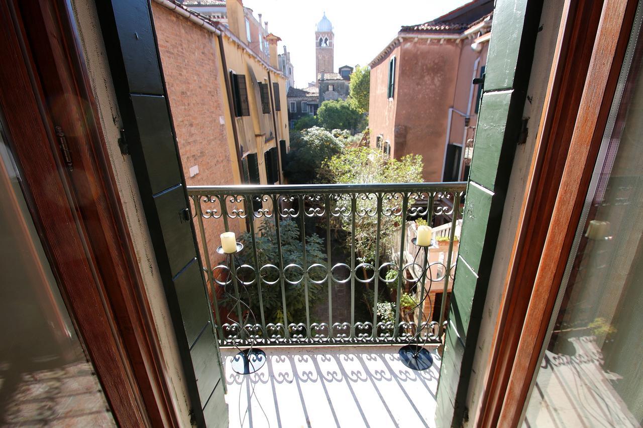 Sunny Ghetto Canalview Venezia Esterno foto